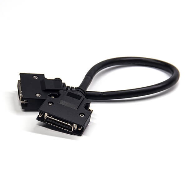SCSI芯HPCN型黑色塑胶壳公转公直式螺丝锁接双边线1米